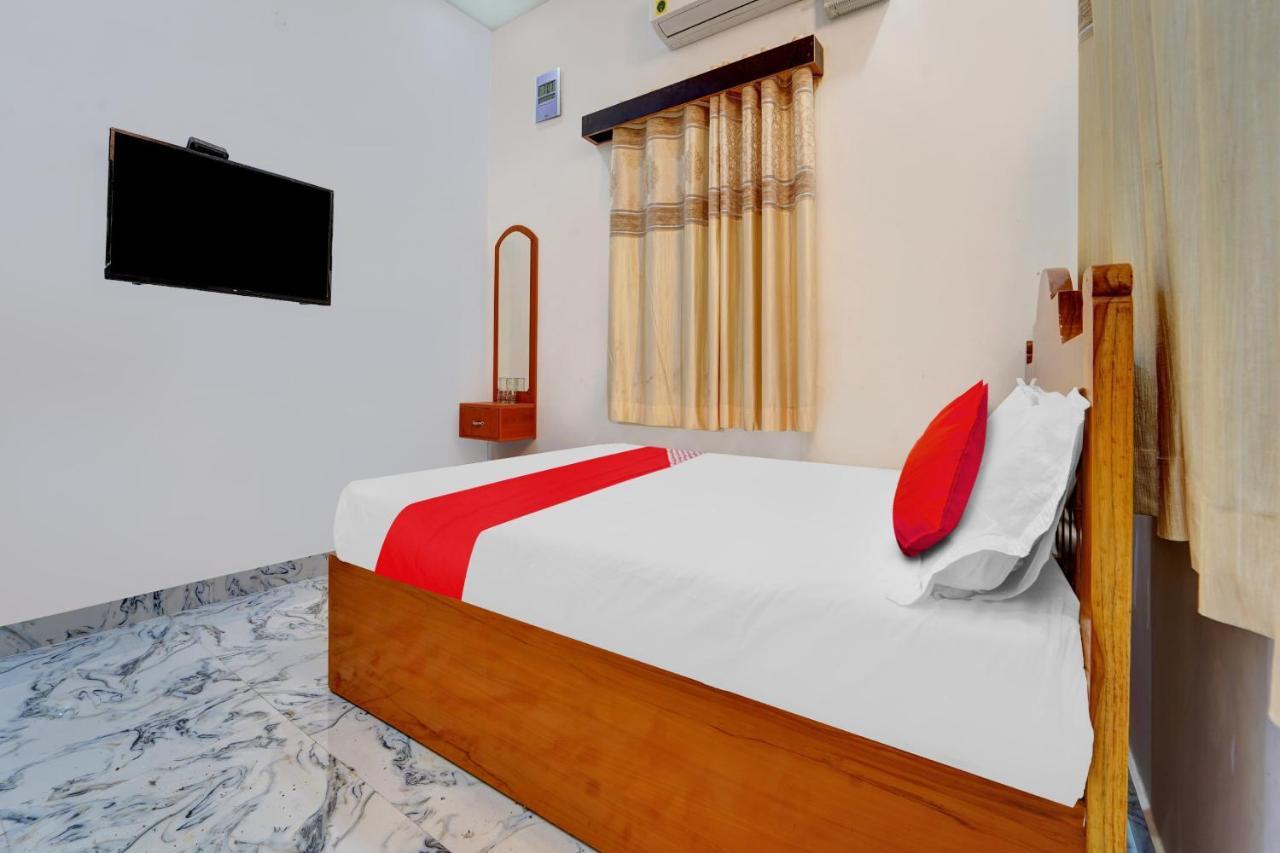 Flagship Sri Kamatchi Hotel & Rooms มทุราย ภายนอก รูปภาพ