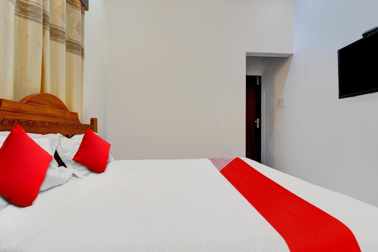 Flagship Sri Kamatchi Hotel & Rooms มทุราย ภายนอก รูปภาพ