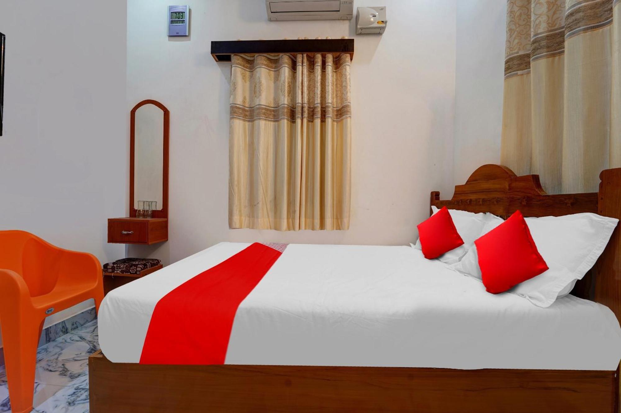 Flagship Sri Kamatchi Hotel & Rooms มทุราย ภายนอก รูปภาพ